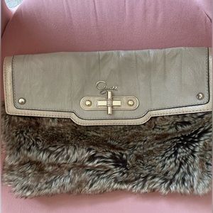 Guess Clutch with faux fur